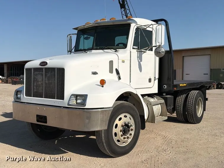 2002 Peterbilt 330 flatbed truck