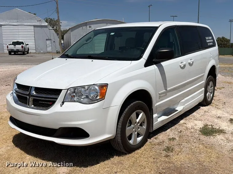 2015 Dodge Grand Caravan van