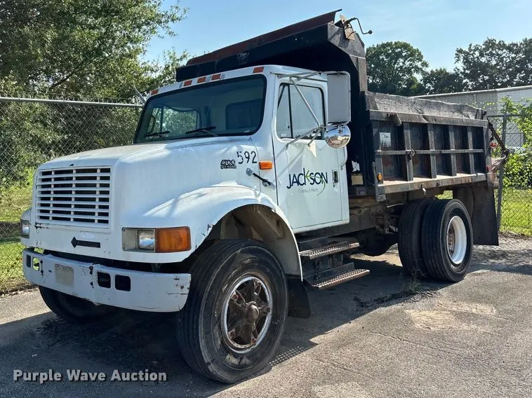 1997 International 4700 bucket truck