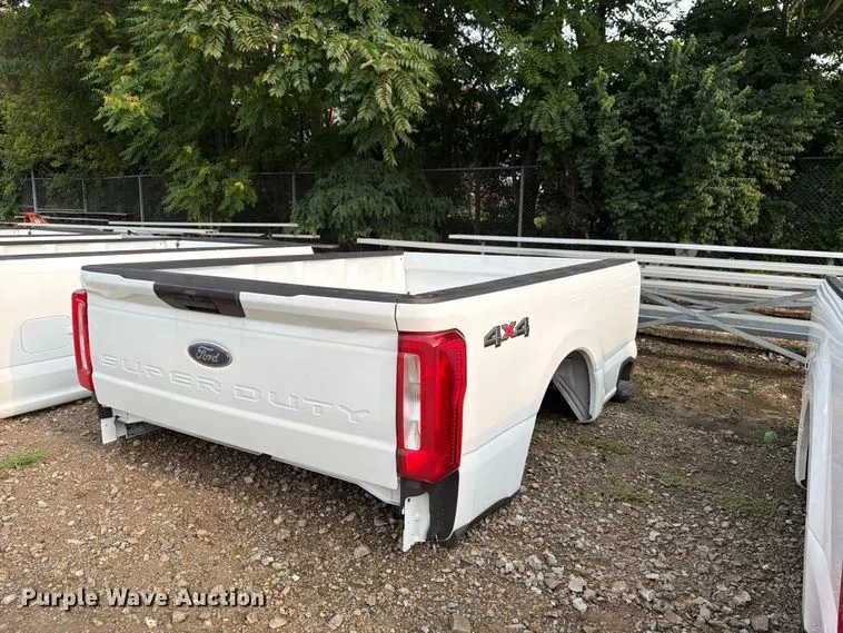 Pickup truck bed