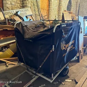 Cyclone Rake leaf vacuum
