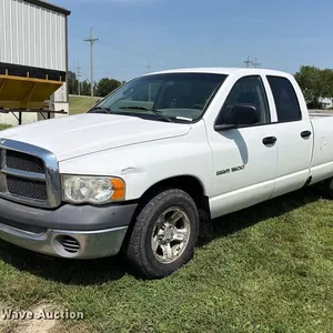 2002 Dodge Ram 1500 Ext. Cab pickup truck