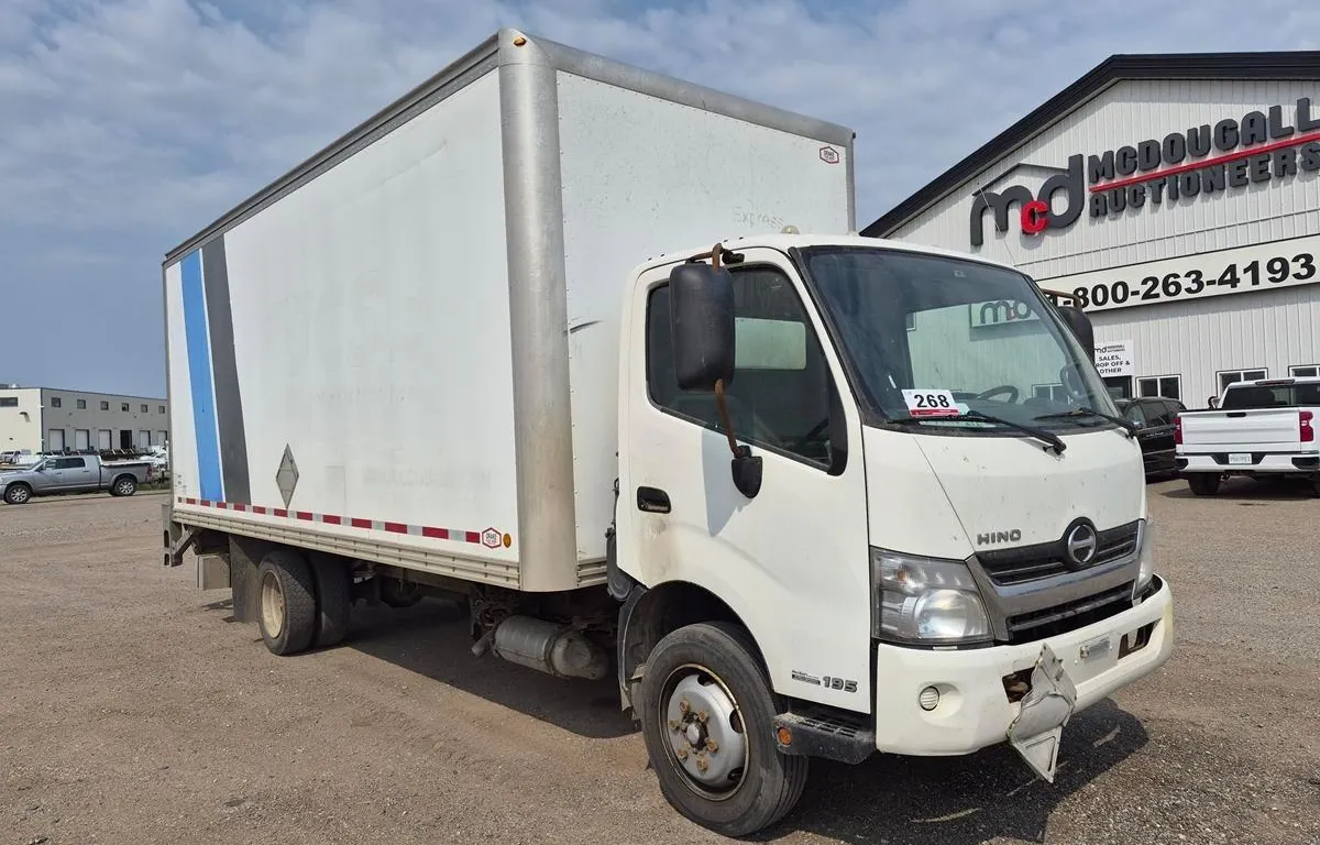 2016 Hino 195 Cube Van Truck