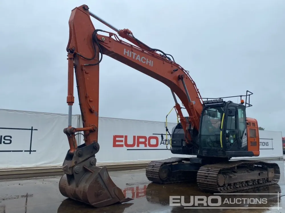 2020 Hitachi ZX225USLC-6