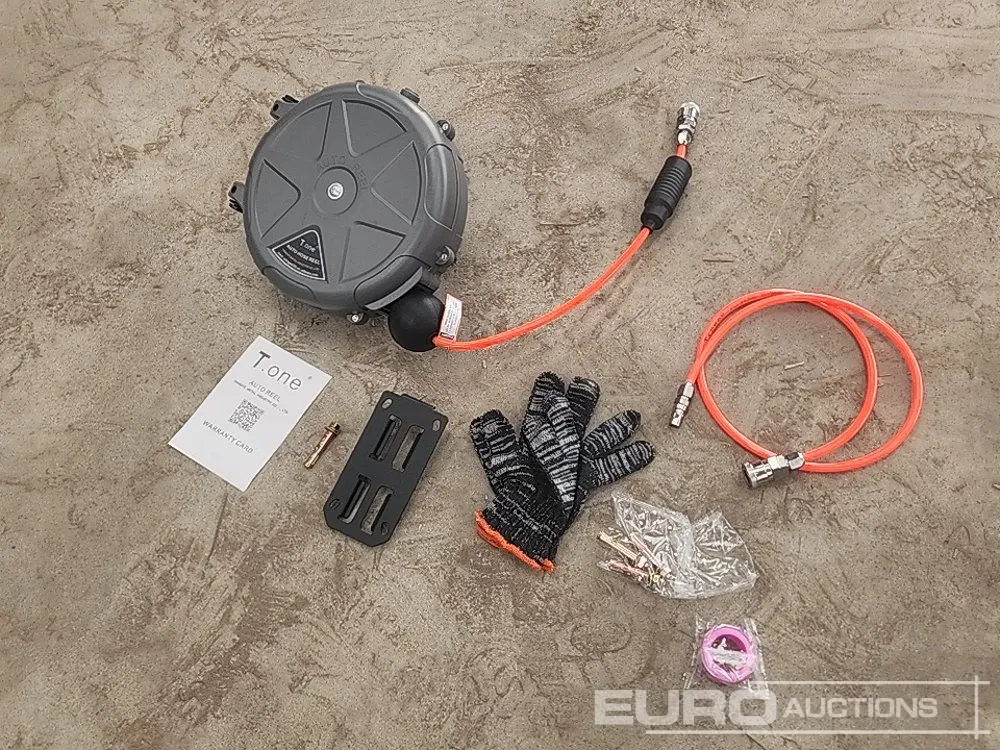 Unused 33ft Retractable Air Hose Reel