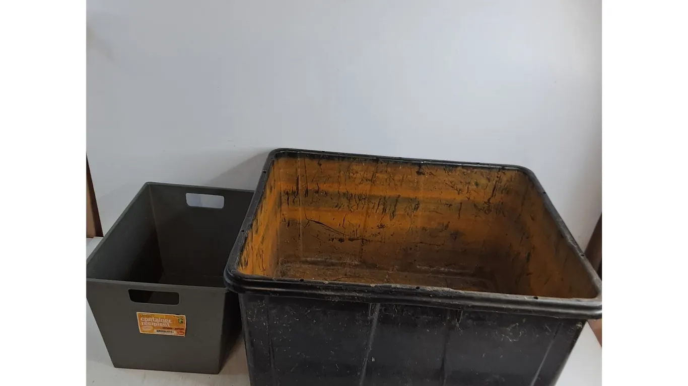 (2) Storage Bins - 19x24x12" & 10x9x14" - Cannot Ship