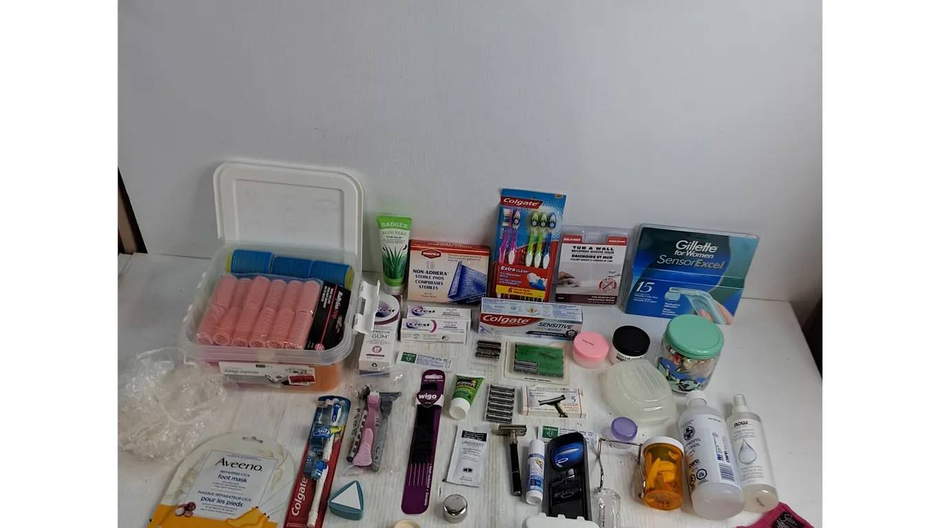 Assorted Medicine Cabinet & Personal Amenity Supplies - Many Sealed