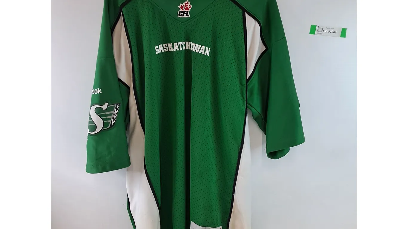 *CFL Saskatchewan Roughrider Jersey Large with Autograph Paul McCallum 2015 No Shipping