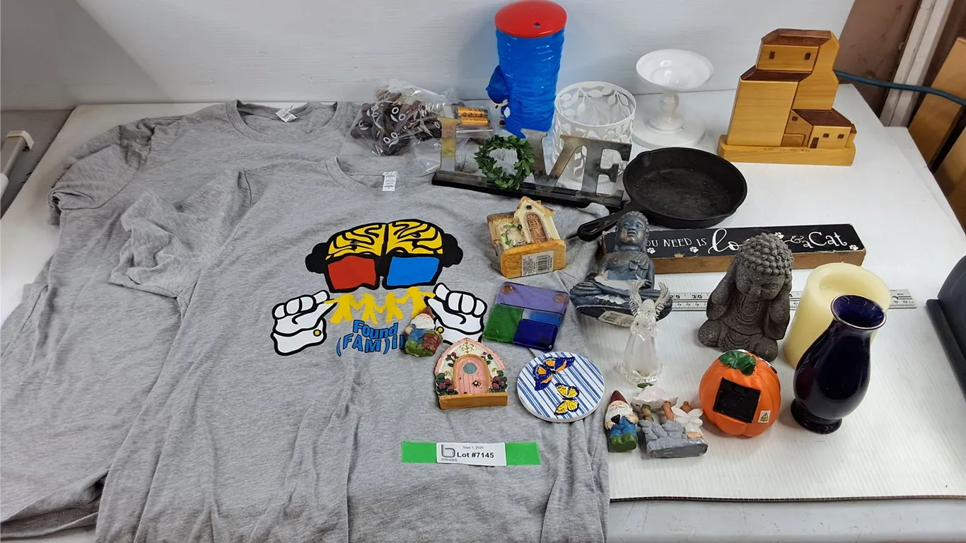T Shirts - Size L, Cast Iron Skillet, Water Cup, Vase & Assorted Ornaments