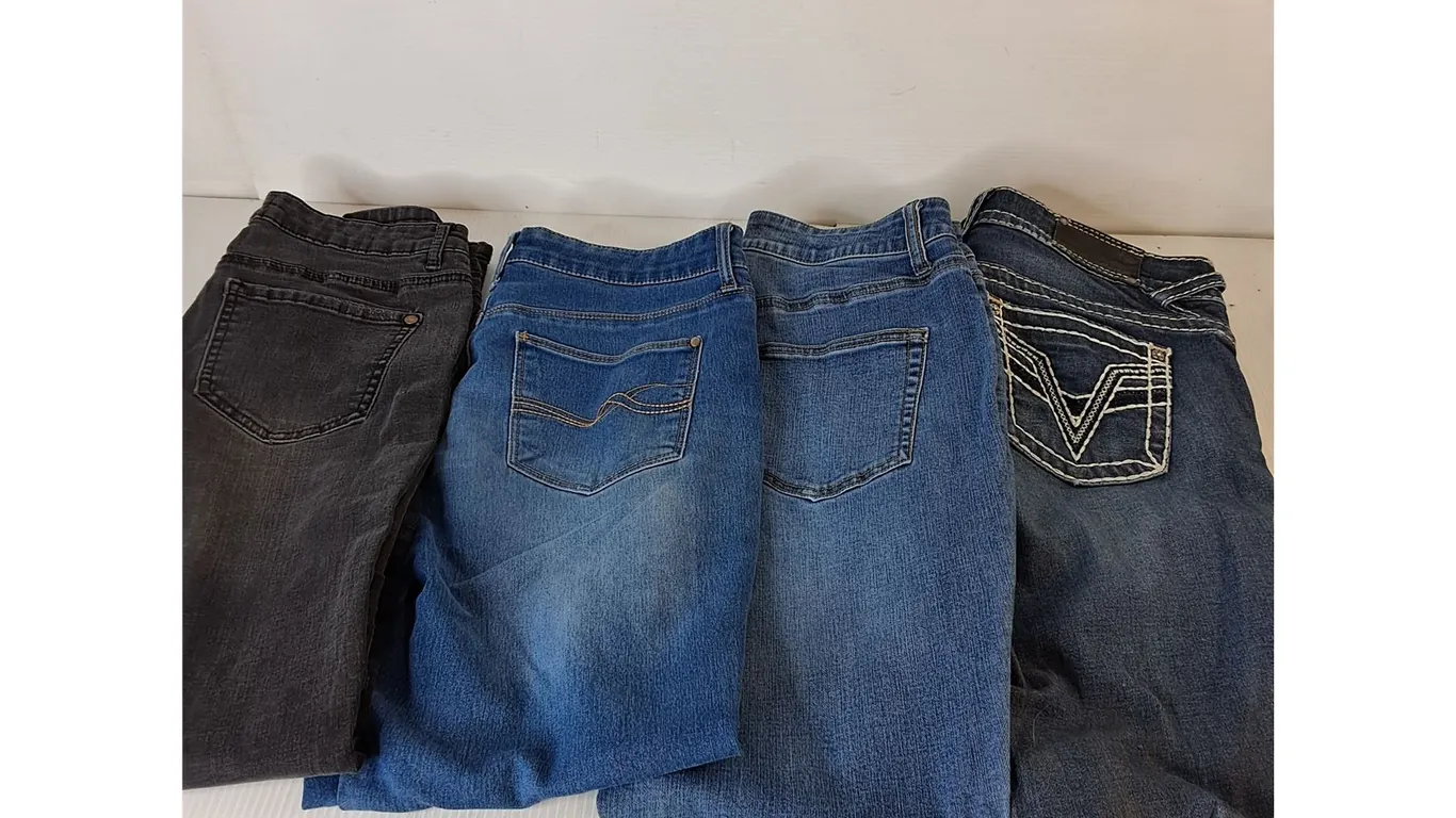 Womens Jeans Size 9 (4)