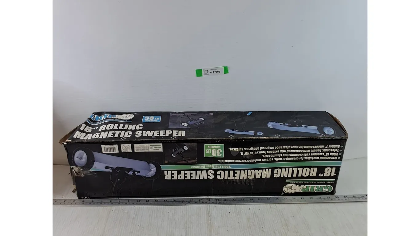 18" Rolling Magnetic Sweeper Damaged Box