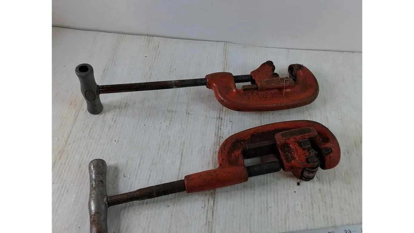 (2) Ridgid Heavy Pipe Cutters