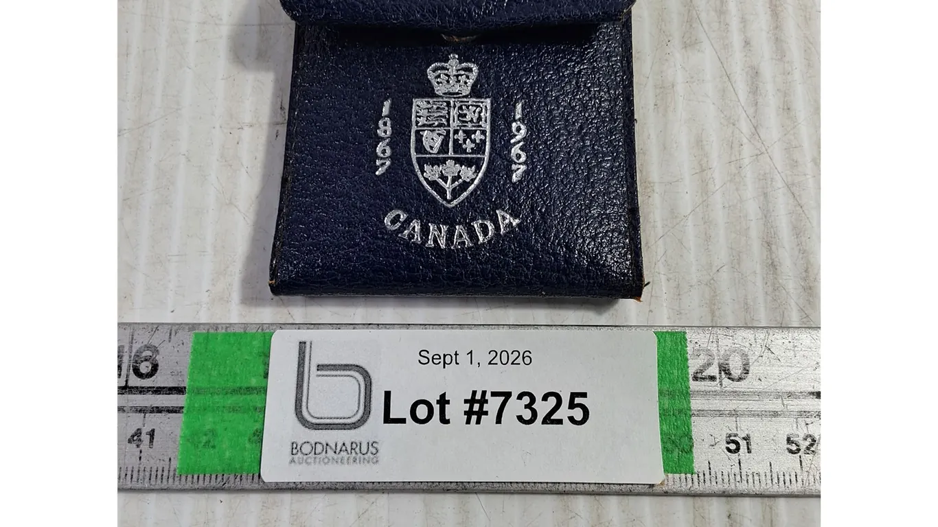 (1) 1967 Canadian Confederation Centennial Medallion