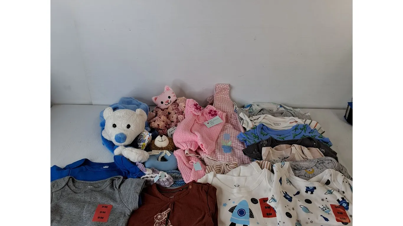 Assorted Baby Clothes, Baby Blankets/Toys