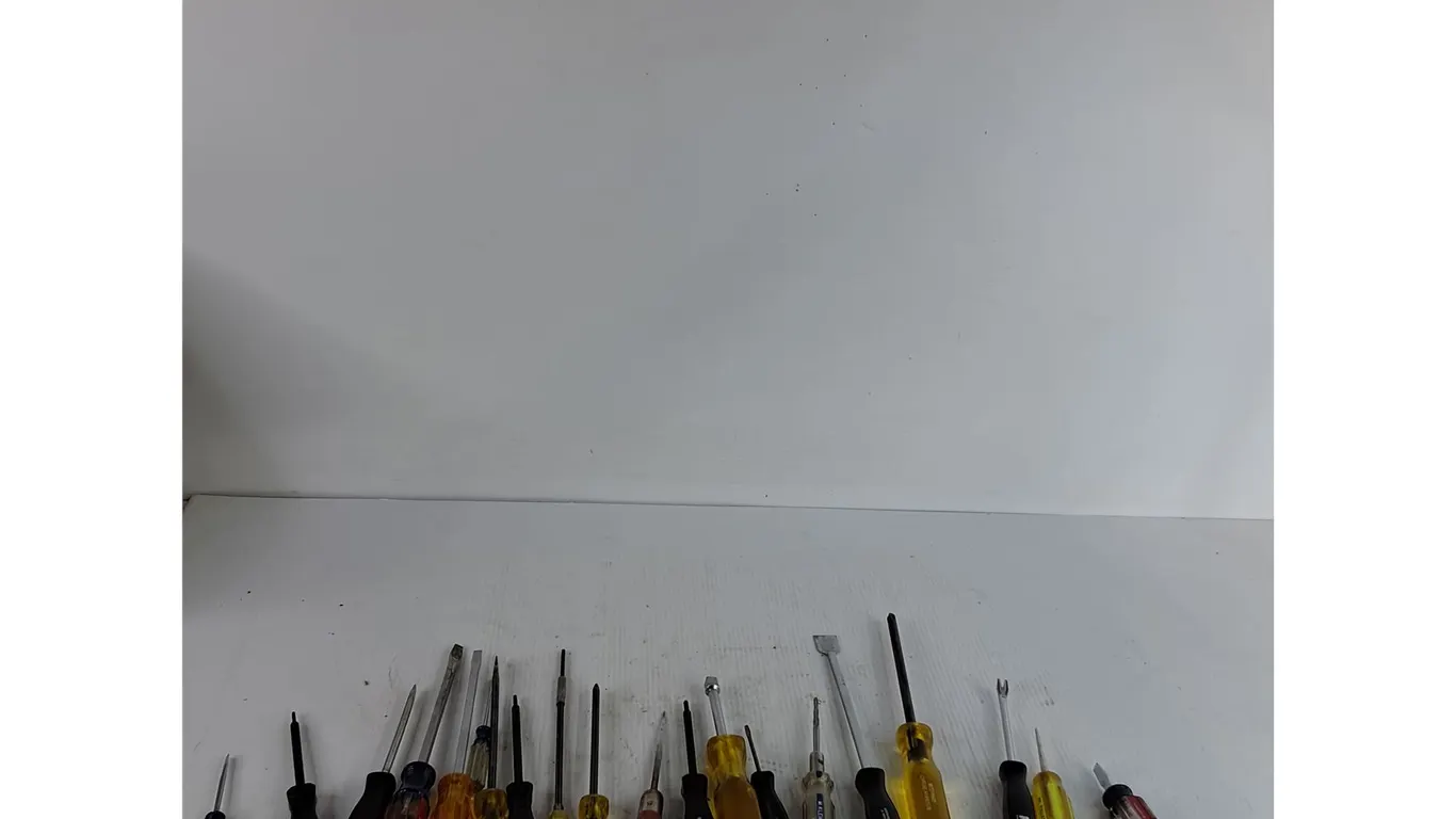 Assorted Screwdrivers ( Up To 11") ( as is)