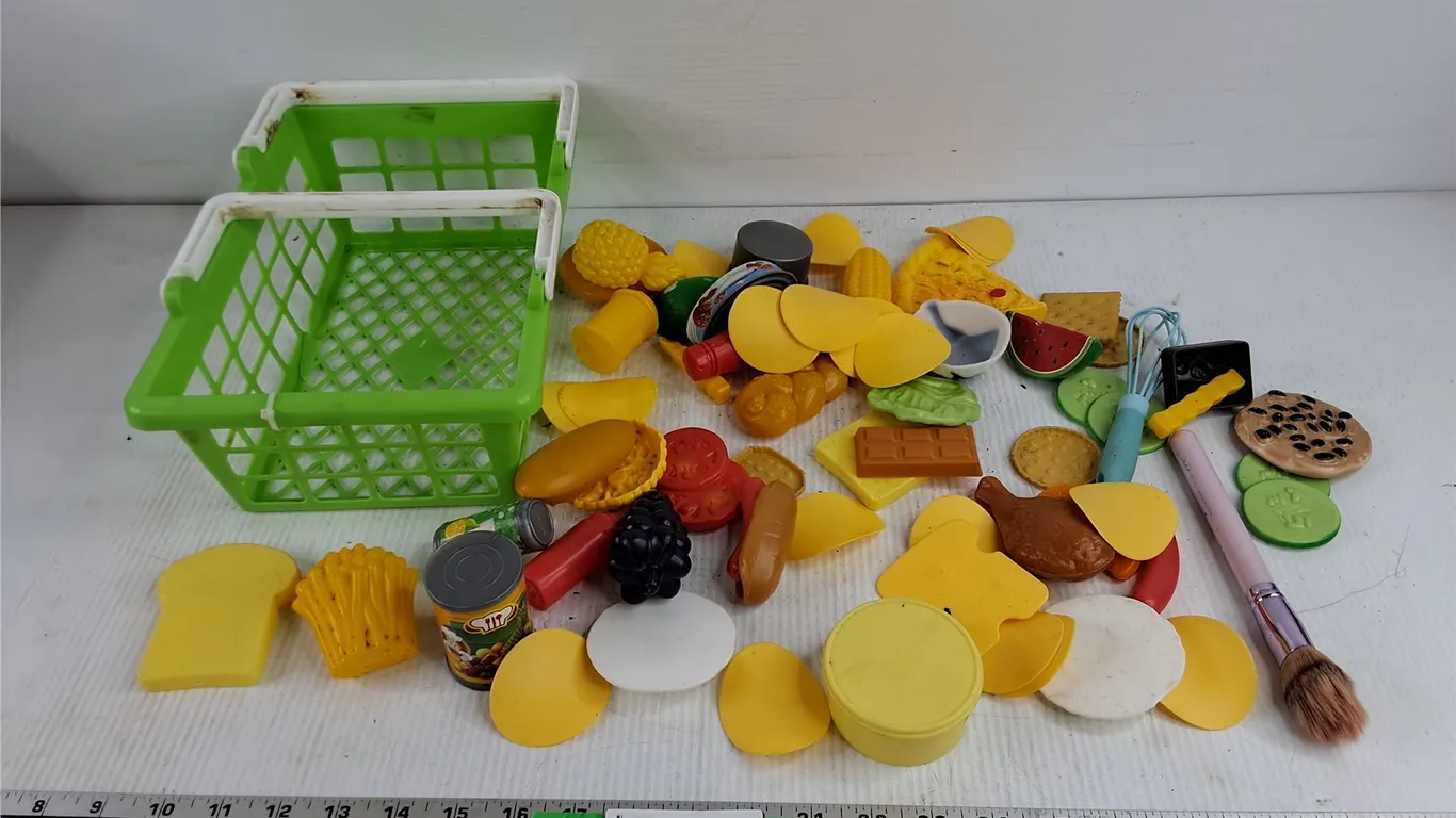 Toy Groceries & Shopping Basket
