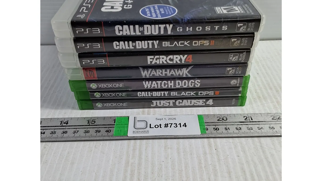 (4) Playstation 3 Games,(3) XBox 1 Games