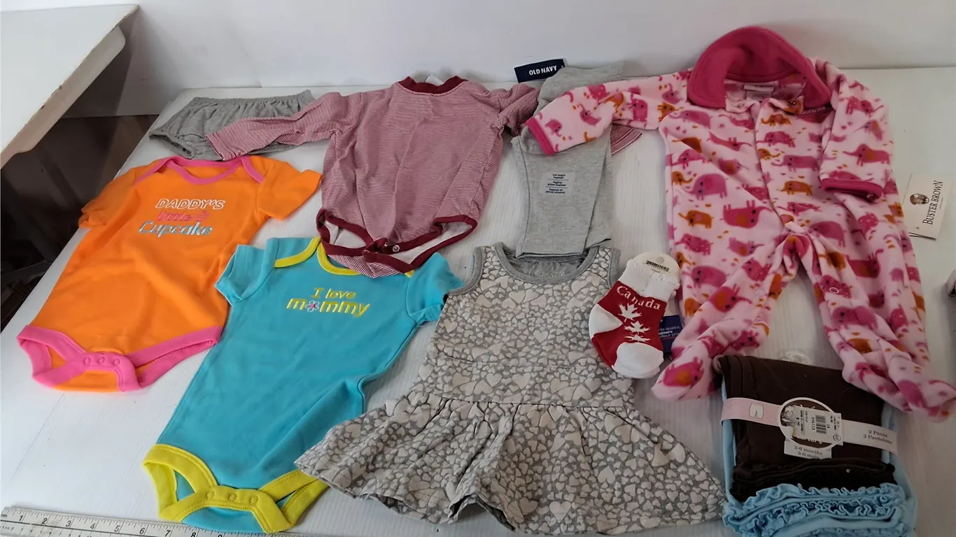 Infant Clothes, 3-18 Months