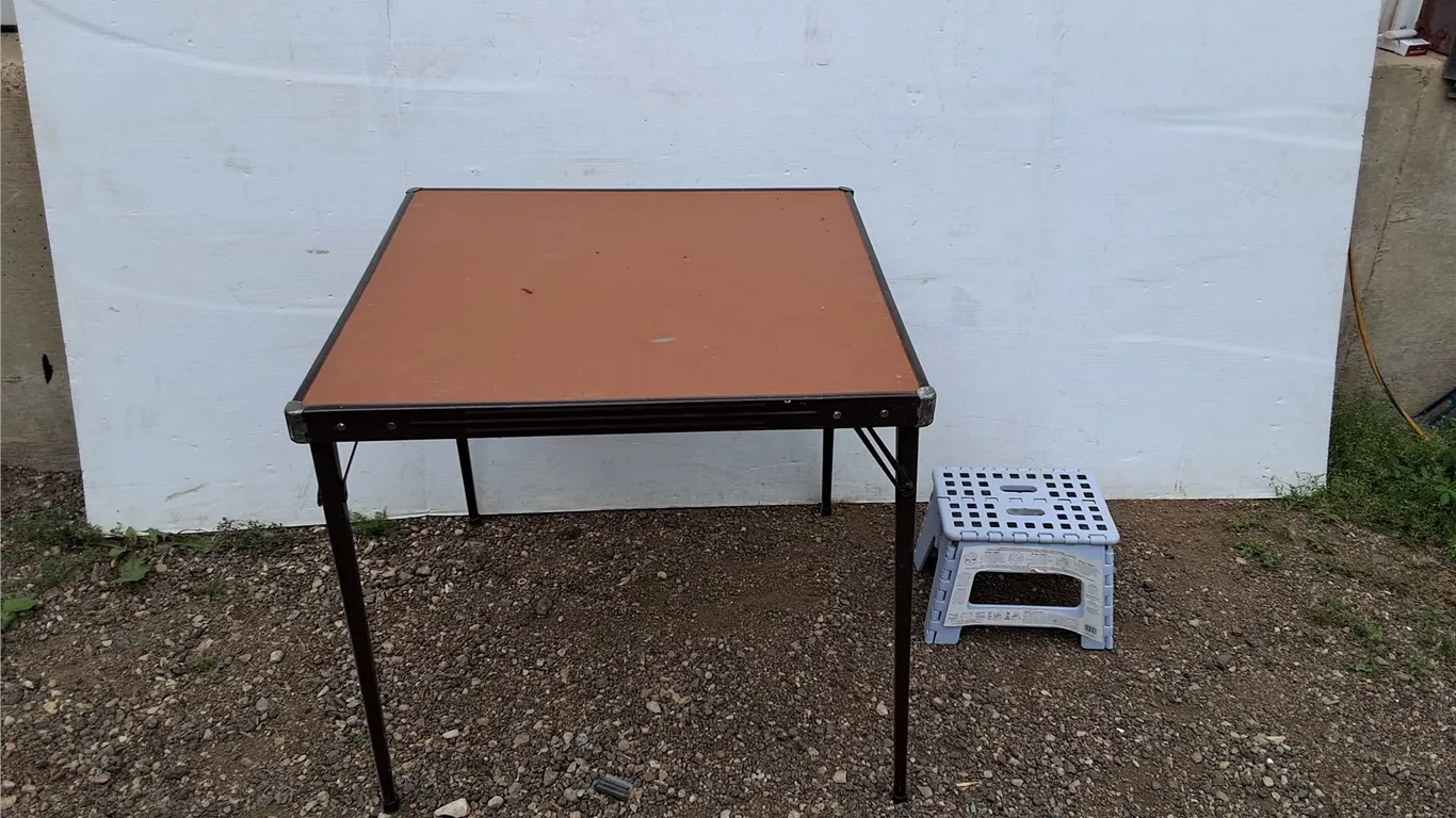***Card Table 30" x 30" x 27" & Kids' Stool 9" Tall- Can't Ship
