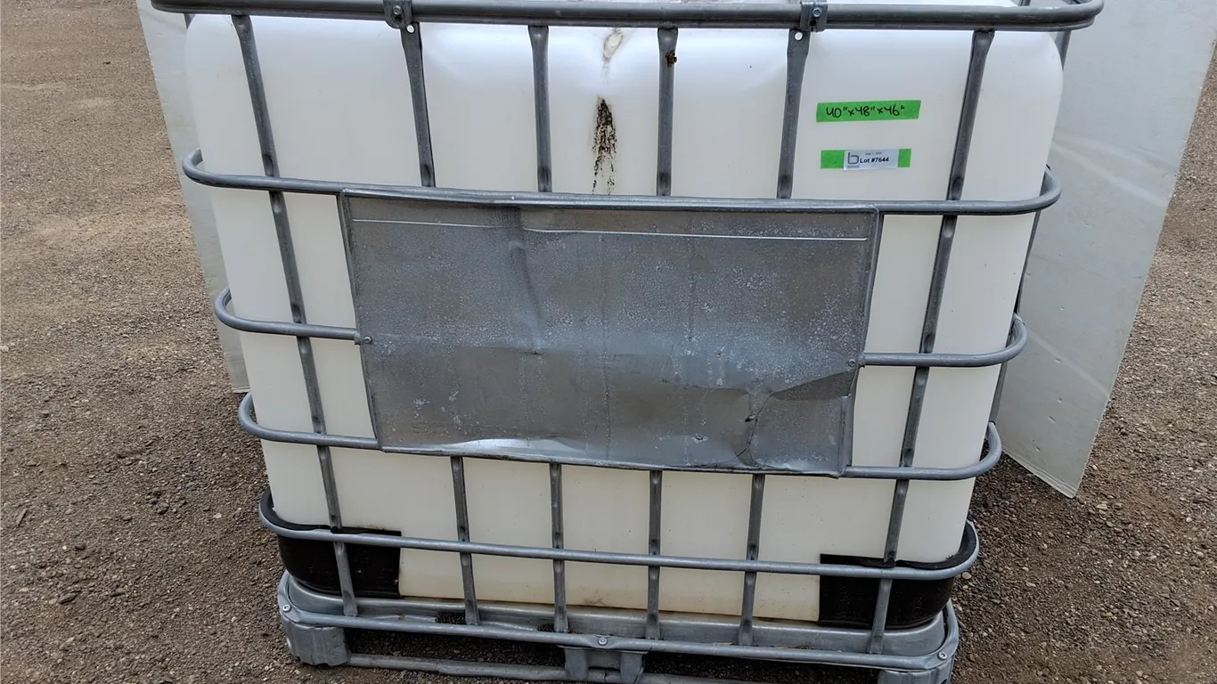 **200 gal Caged Fluid Tote- Can't Ship