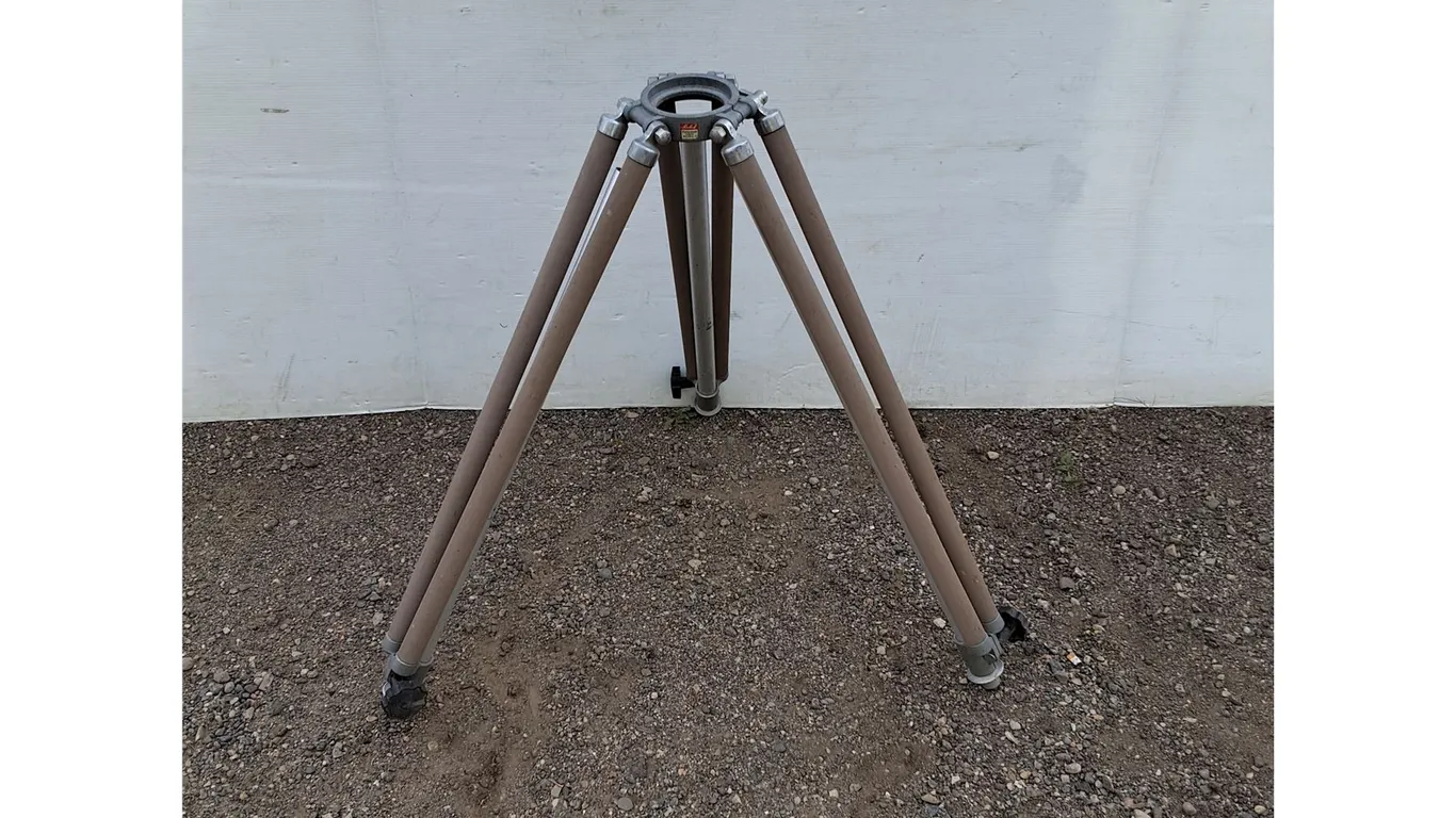 ** Linhof Telescopic Laser Level Tripod 32"-60", Can't Ship