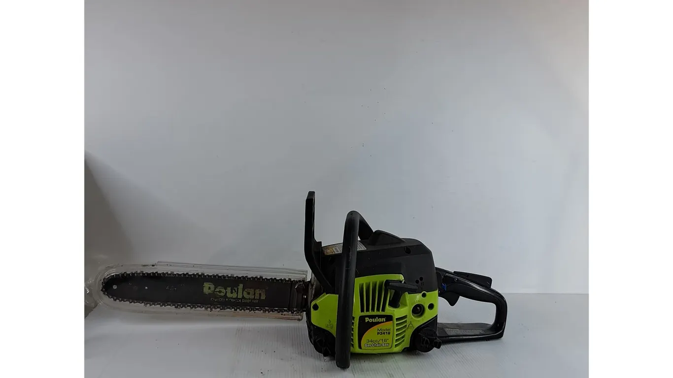 Poulan Model P3416 Gas Chainsaw 32" ( untested, as is, cannot ship)