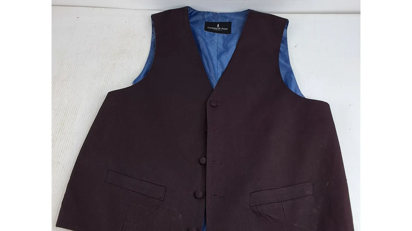 *London Fog Mens Suit Vest - Size M - L