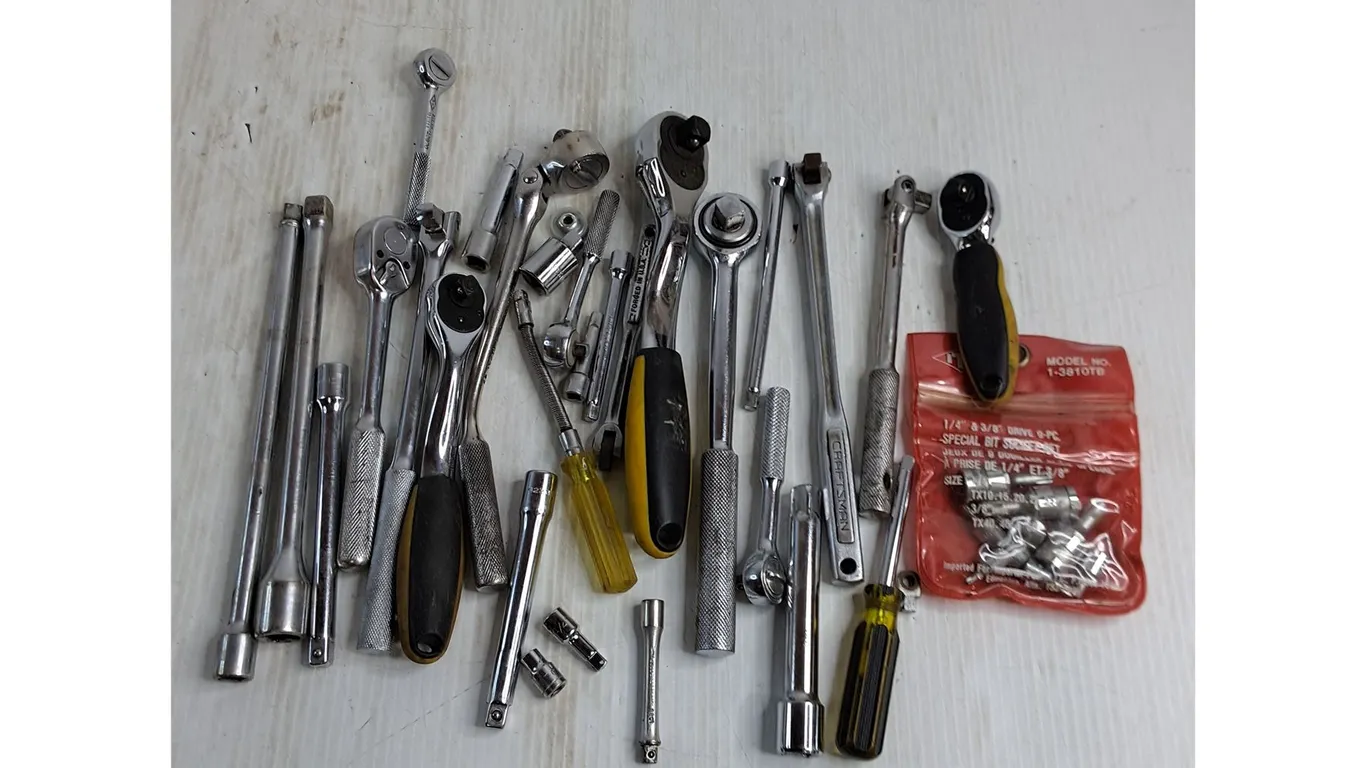 Assortment of Ratchets & Sockets