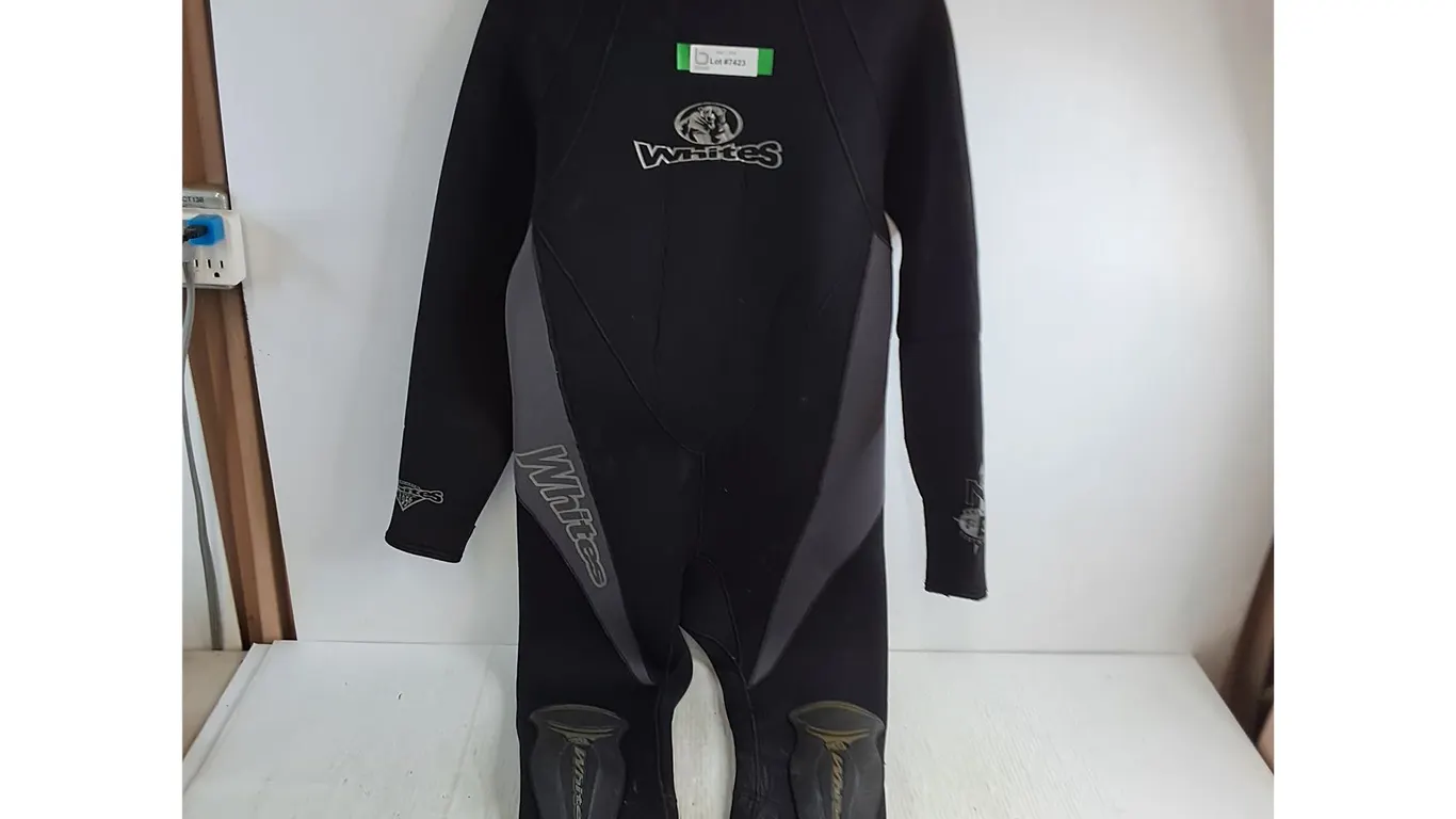 Whites Full Wetsuit - Size Large