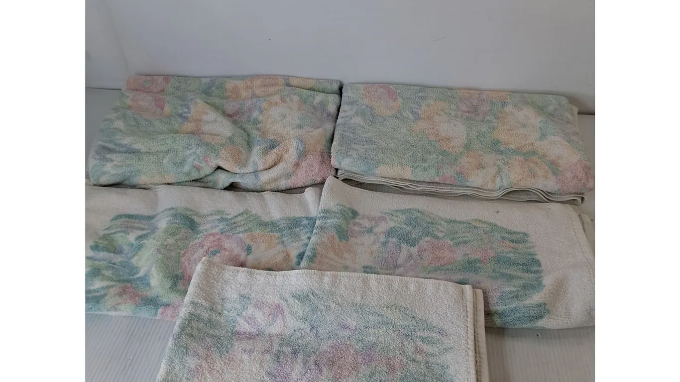 Set of Floral Designed Towels - 2 Full Size, 3 Hand Towels (1 is Faded)