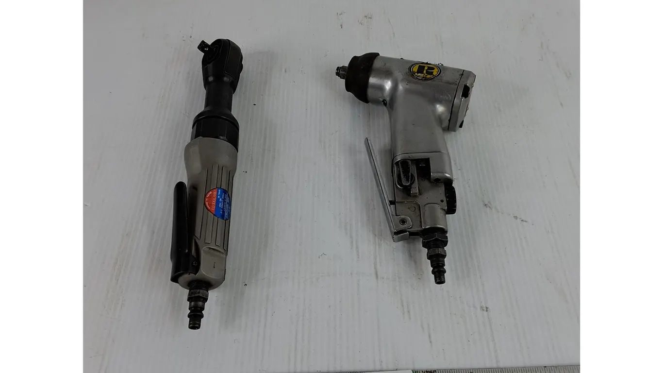 Craftsman 3/8-inch Drive Pneumatic Air Ratchet Wrench, Air Impact Wrench ( both as is)