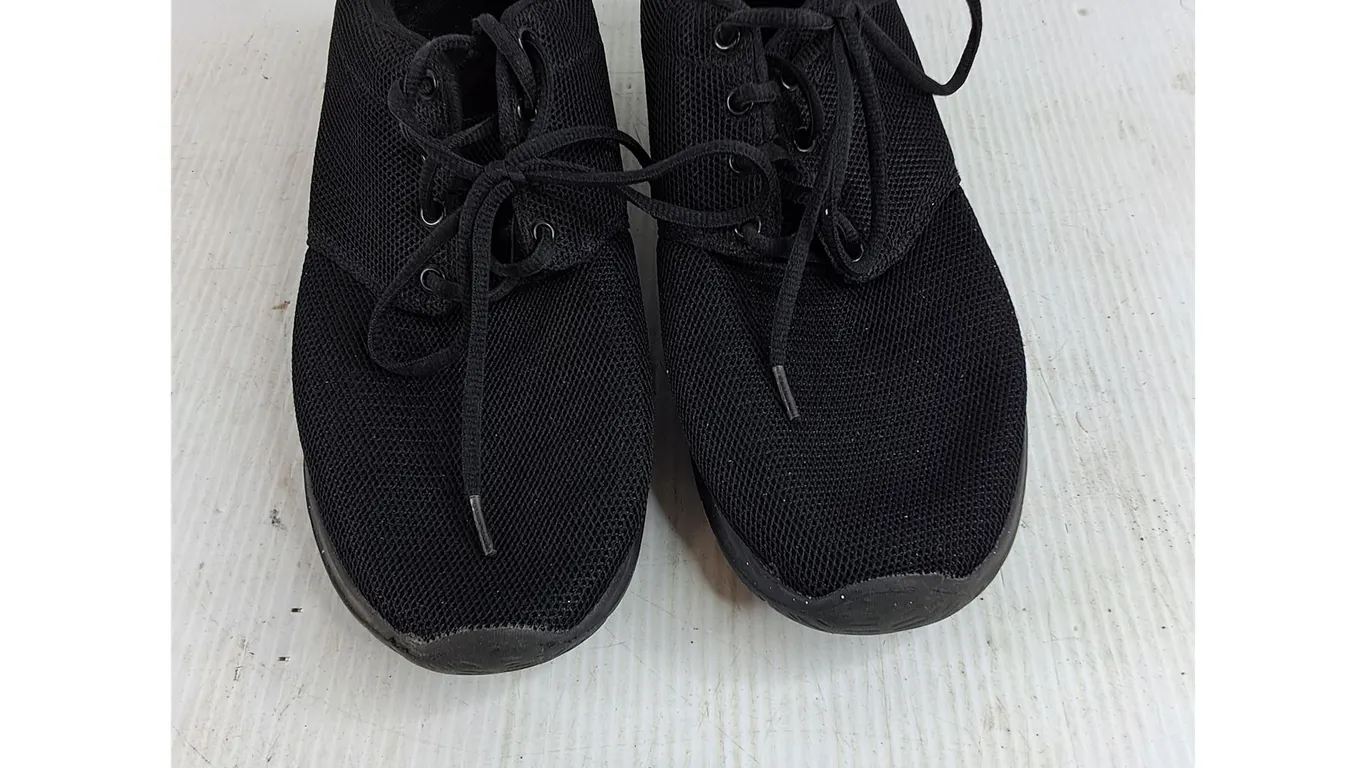 Summer Sneakers - Size 12
