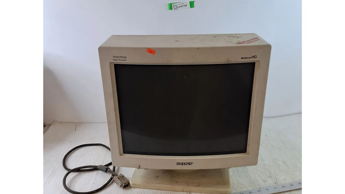 *Sony Triniton Multiscan HG Monitor Untested As-Is No Shipping