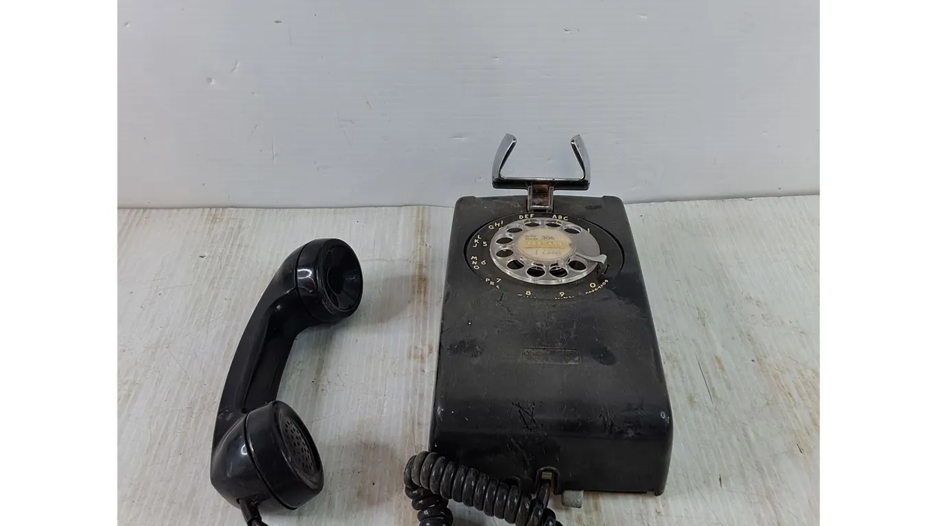 Wall Mounted Rotary Phone Telephone Untested