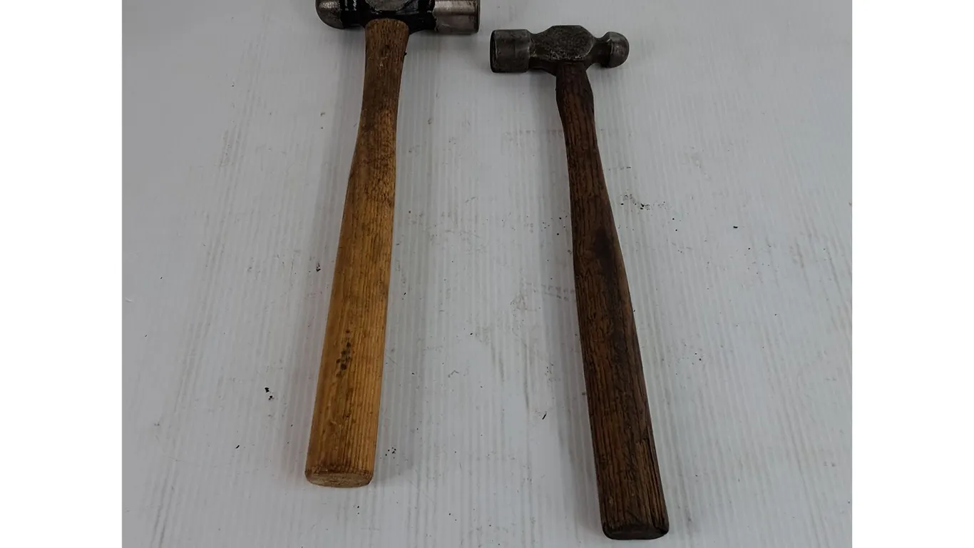 (2) Hammers 16" ( as is)