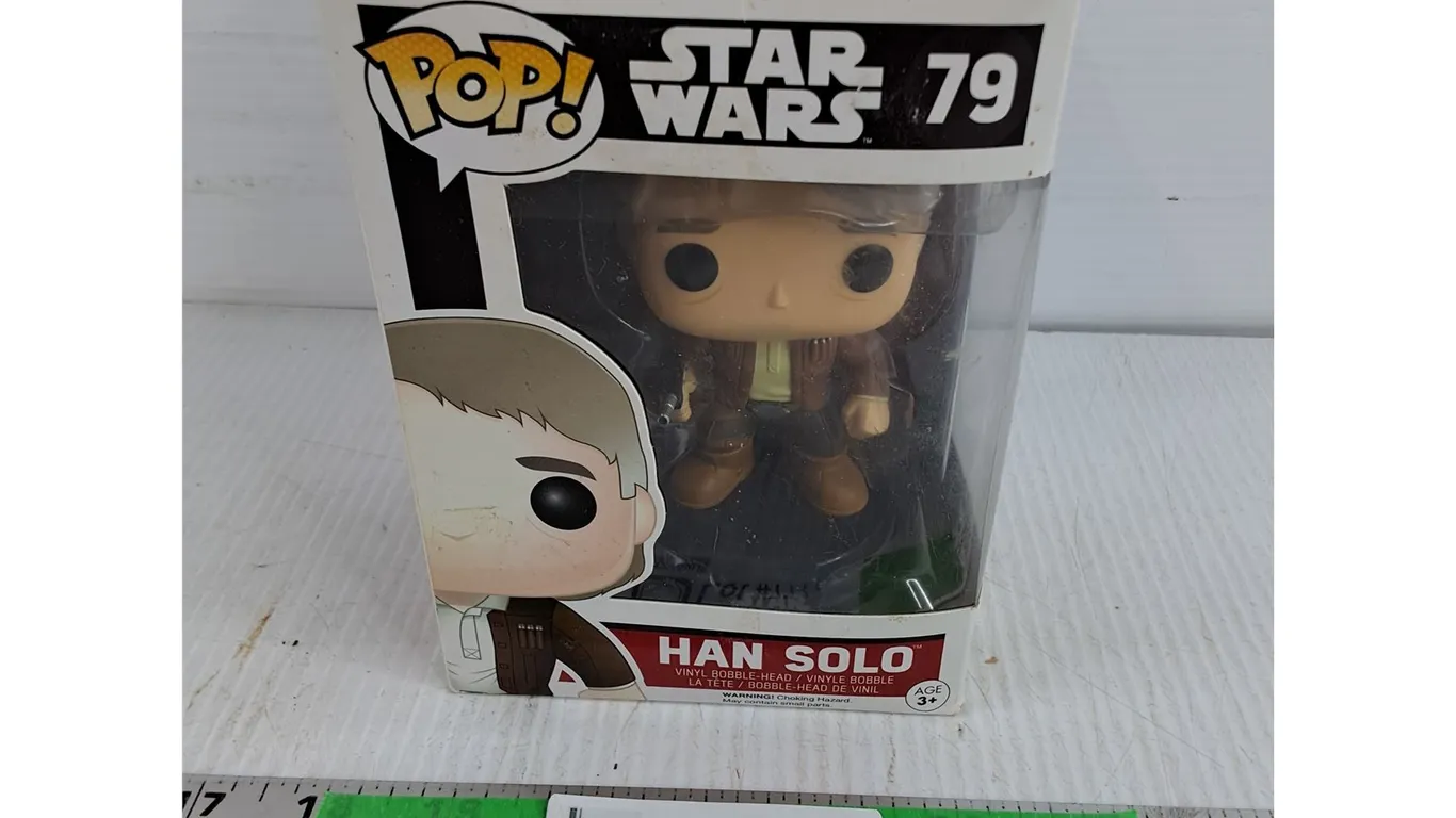 Pop Star Wars Han Solo Vinyl Bobble Head Figure