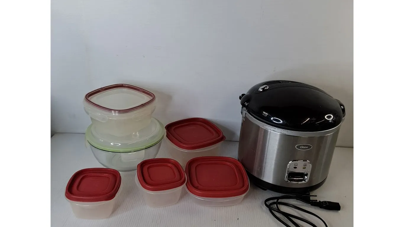 Oster Rice Cooker, Assorted Storage Containers