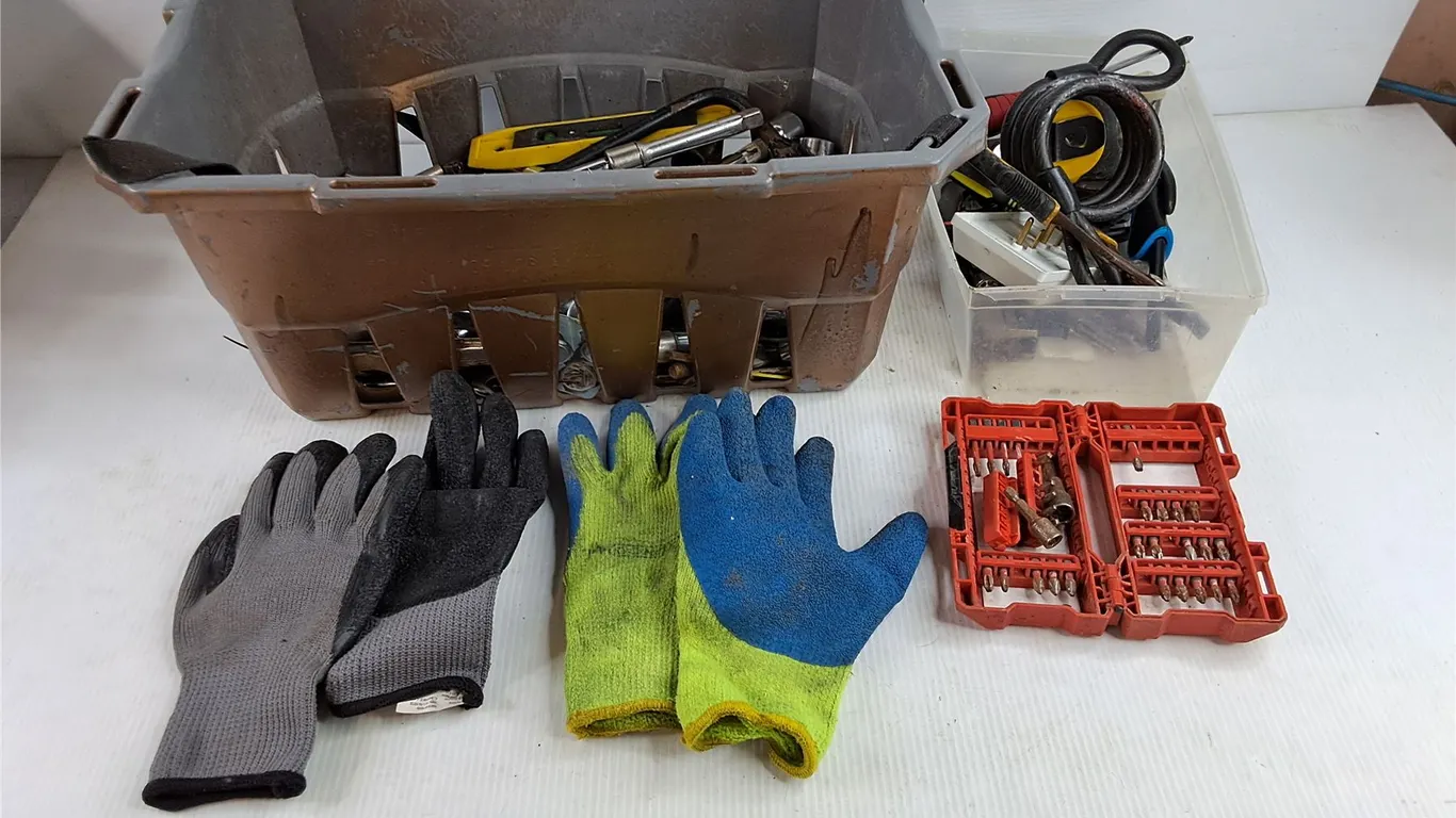 Shopping Basket, Work Gloves, Drill Bits, Sockets, Extensions, Measuring Tape, Misc