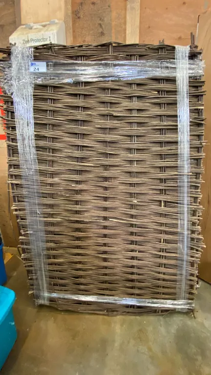 WOVEN TWIG CURTAIN PANELS - (5) APPROX. 4FT X 6FT PANELS
