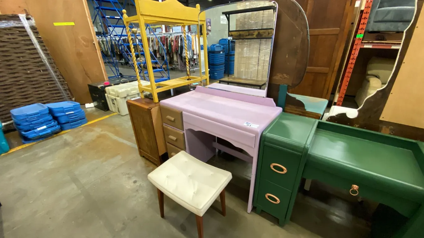 PAINTED PURPLE VANITY DRESSER WITH STOOL
