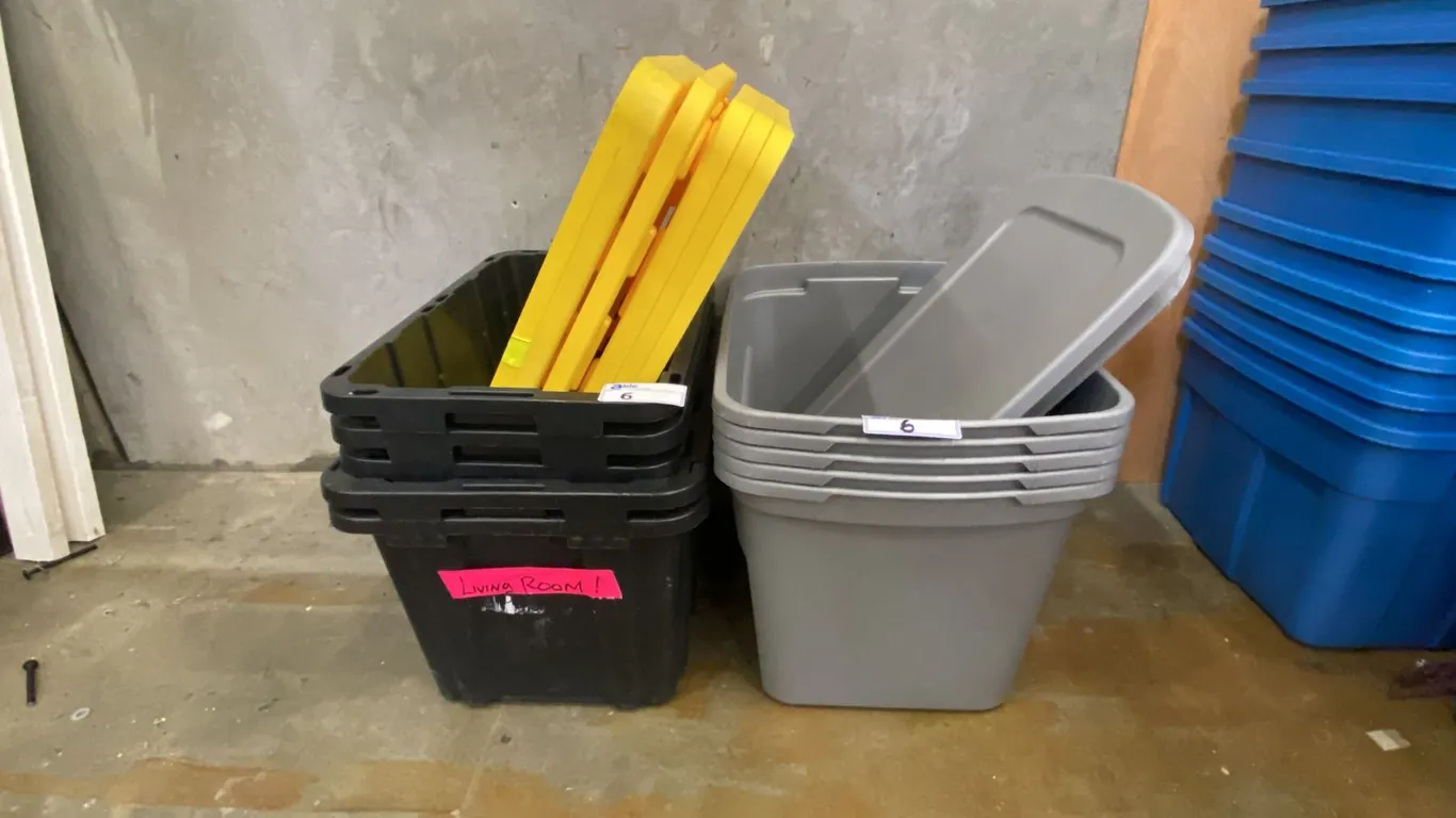 GROUP OF APPROX. 10 LARGE STORAGE BINS WITH LIDS