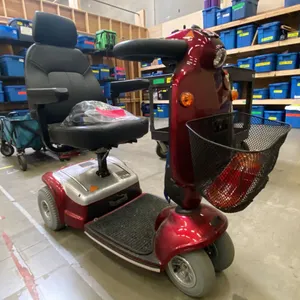 SHOPRIDER DELUXE MOBILITY SCOOTER WITH CHARGER AND KEY
