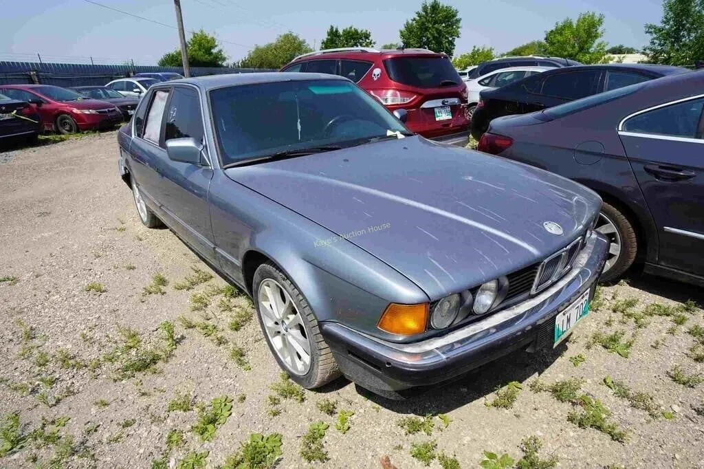 1988 BMW 735 SN: WBAGB3313J1630747