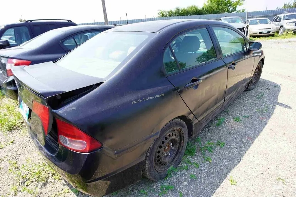 2008 Honda Civic SN: 2HGFA155X8H026714