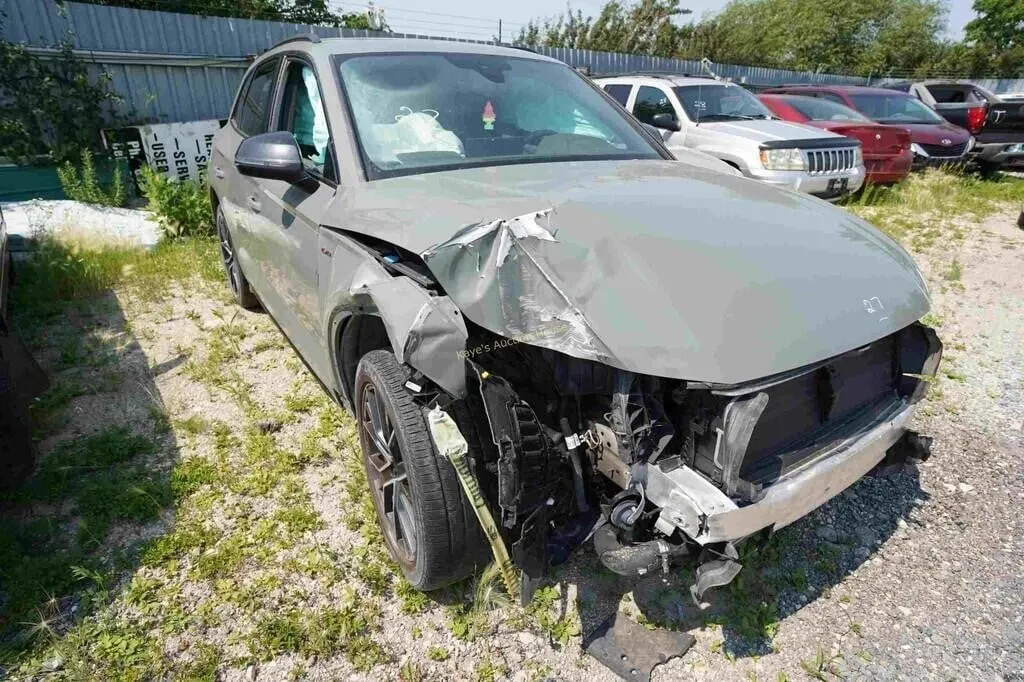 2022 Audi Q5 SN: WA1EAAFY9N2131570