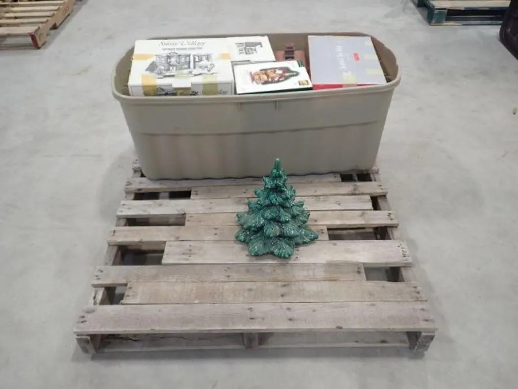 Qty Of Christmas Decorations