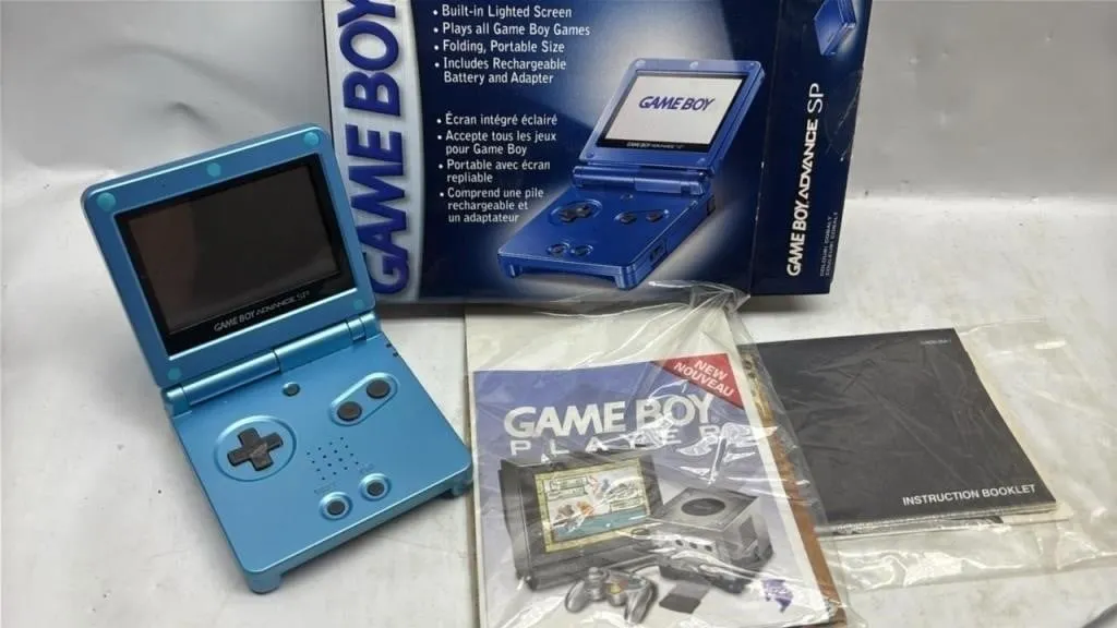 Nintendo Gameboy Advance SP console in box