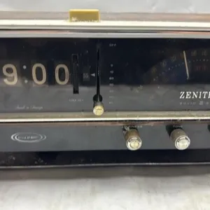 Vintage Zenith Flip Clock radio
