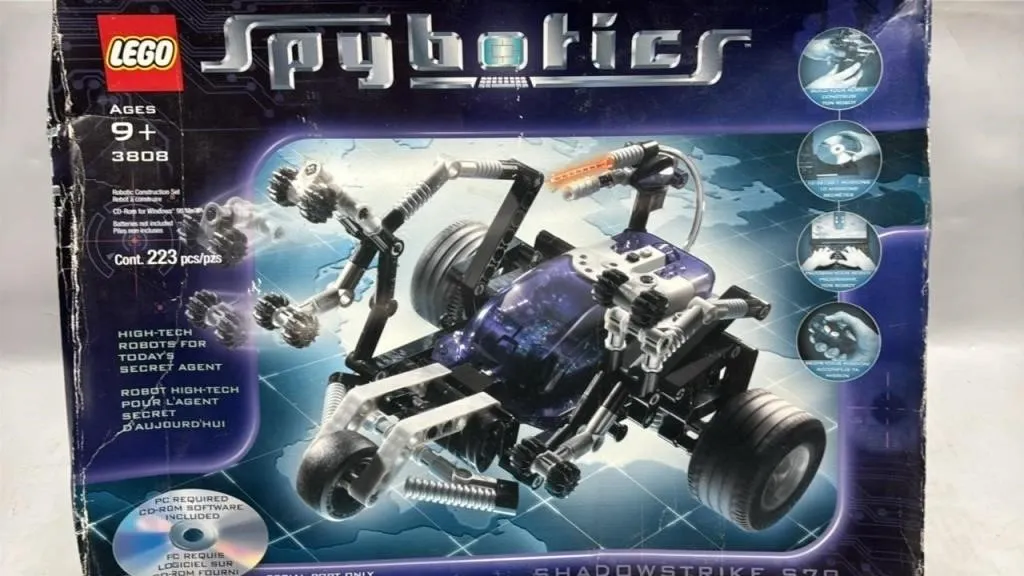 Vintage Lego Spybotics 3808 Building set with box
