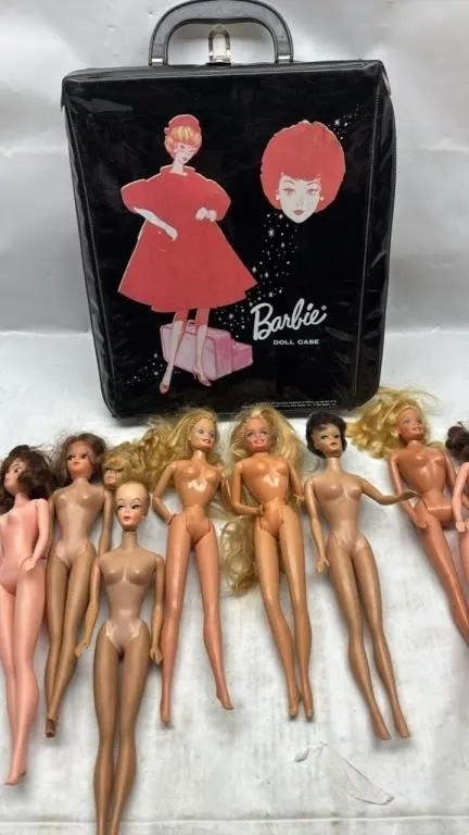 Vintage 1960s Barbie Midge Doll & case large lot !